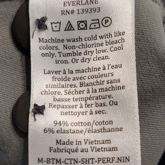 EVERLANE 9" Slim Fit Shorts - Pewter Green - Picture 13 of 14